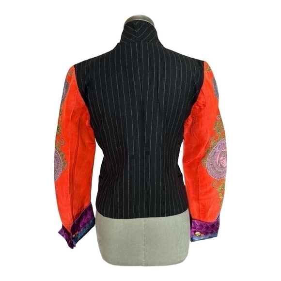 Women’s Blazer Vintage GIANNI VERSACE COUTURE Pinstripe Wool Trousers Jacket - Picture 8 of 10